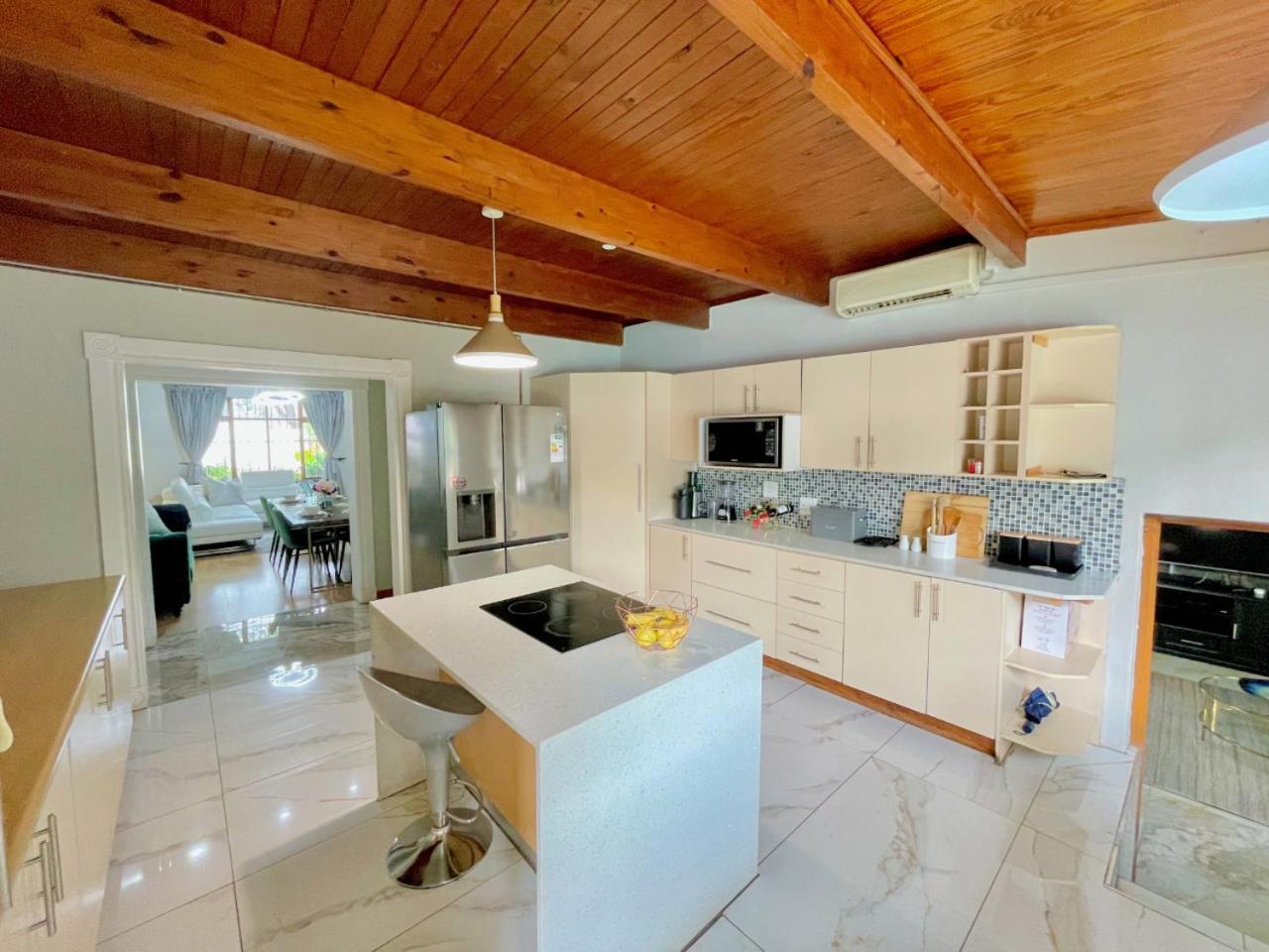 Avenue Luxury * Pretoria-Noord